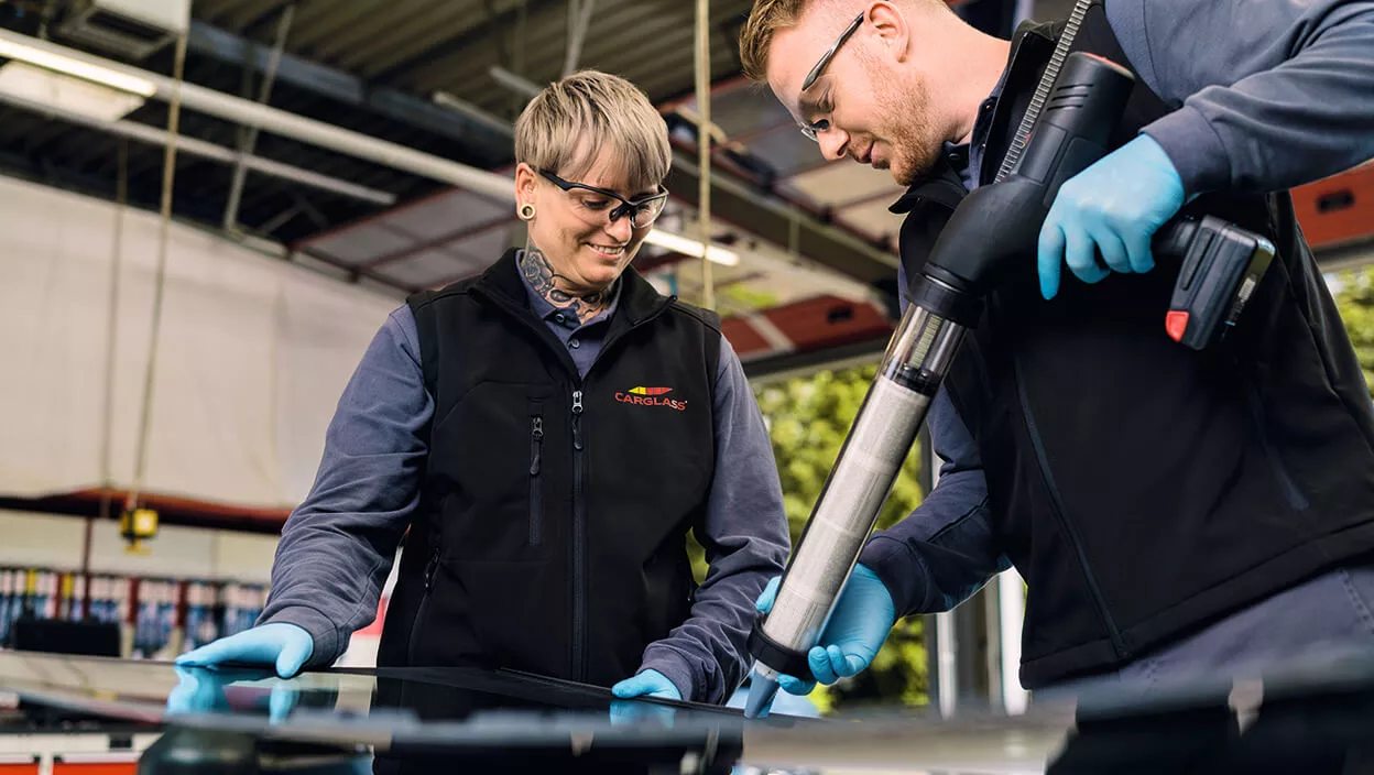 Carglass Mitarbeiter Einschulung Scheibentausch